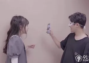 Tống ghệ tình khi phát hiện clip tự sướng trên điện thoại