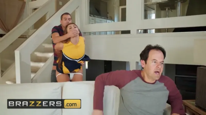 Tiểu thư bị con ghệ mà không hay biết