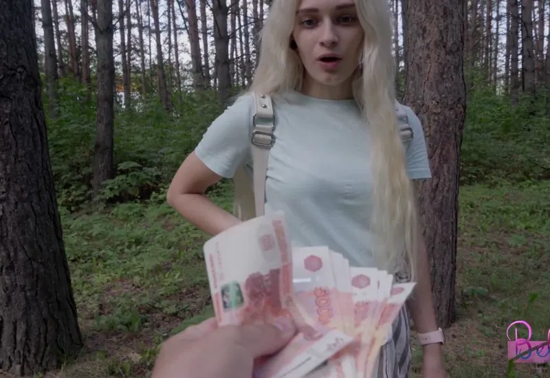 Dùng tiền gạ xoạc eny hám tiền ngay trong rừng vắng vẻ